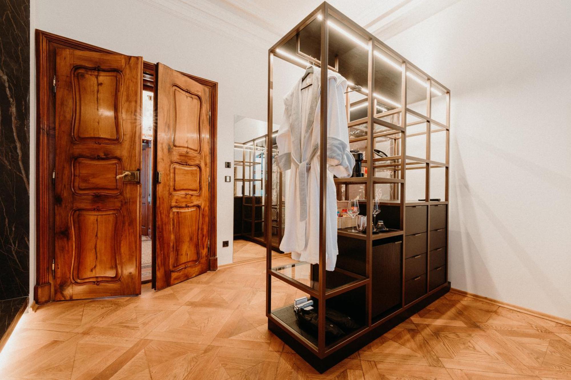 Meta Suites Historic City Living Bolzano Bagian luar foto